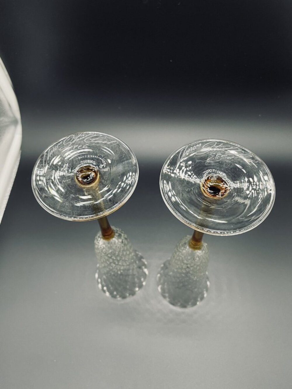 Union Street Glass Set of 2 Seville Claret Wine Stems Amber 8 3/4" Dated 1996 - Picture 4 of 6